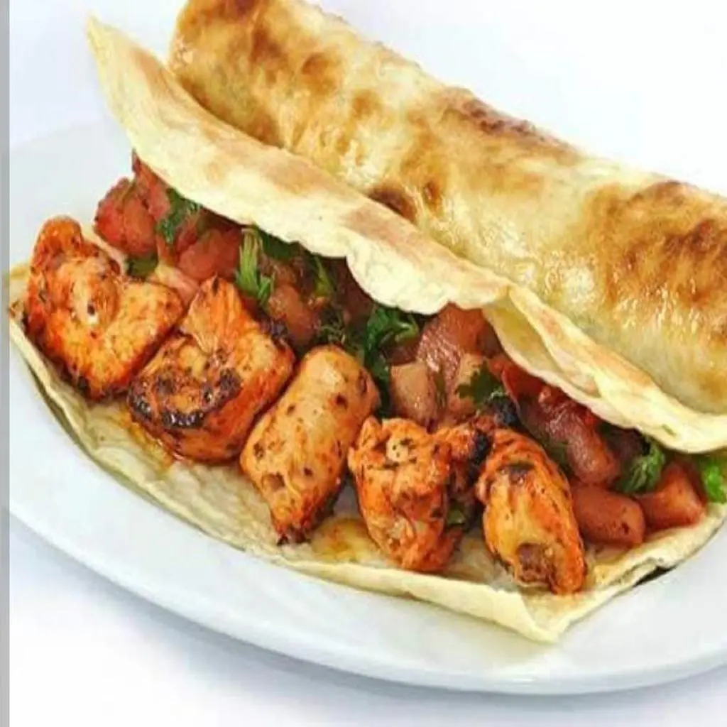 ساندويتش شيش طاووق